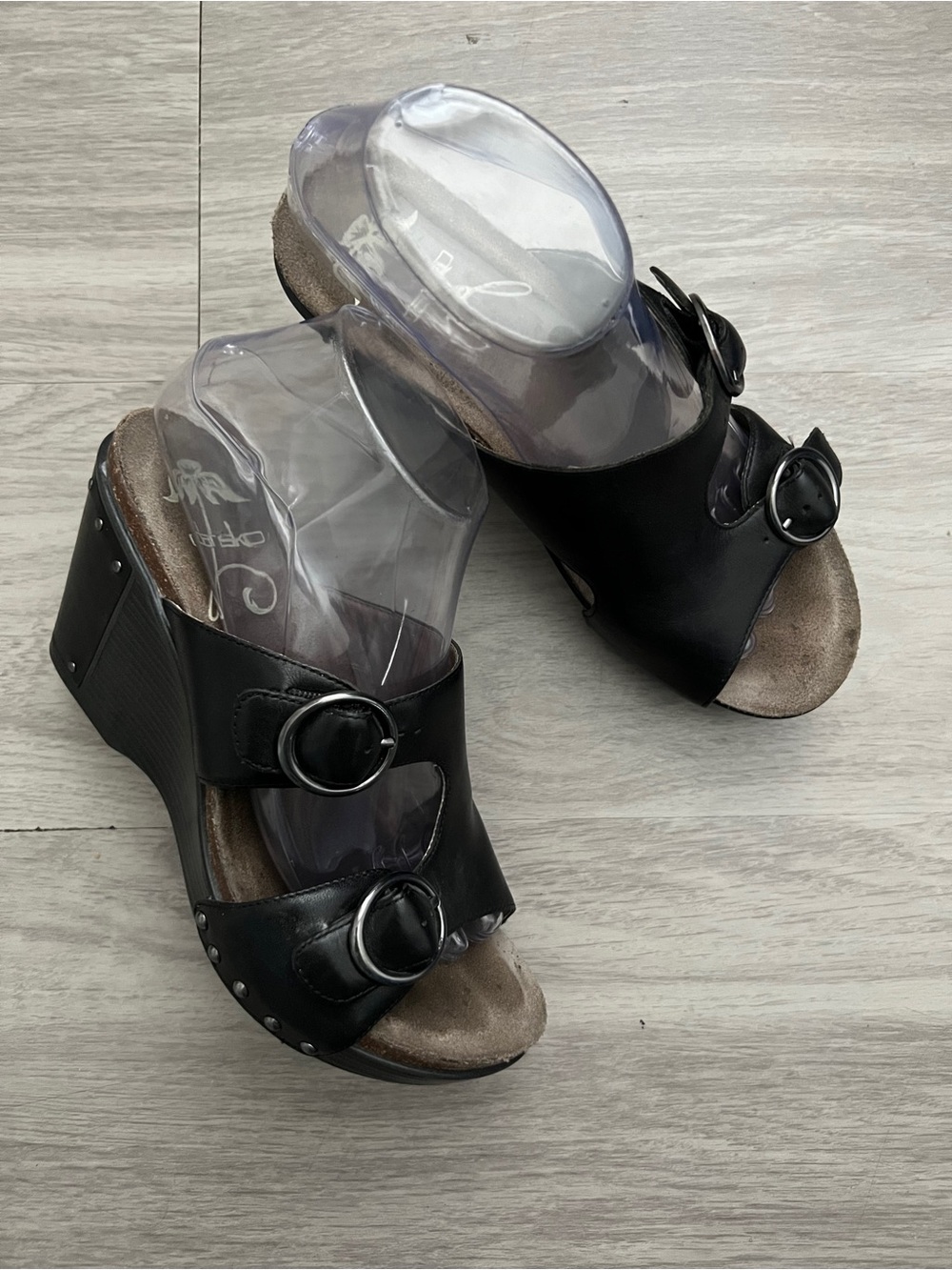 Dansko Black Leather Wedge Sandals EU 39 Buckle Studded Slides